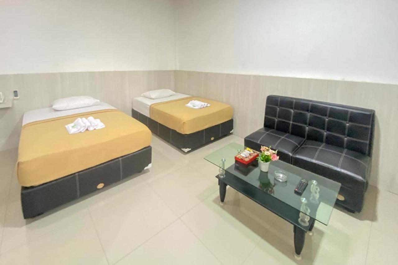 Hotel Giga Sidrap Rappang Exterior foto